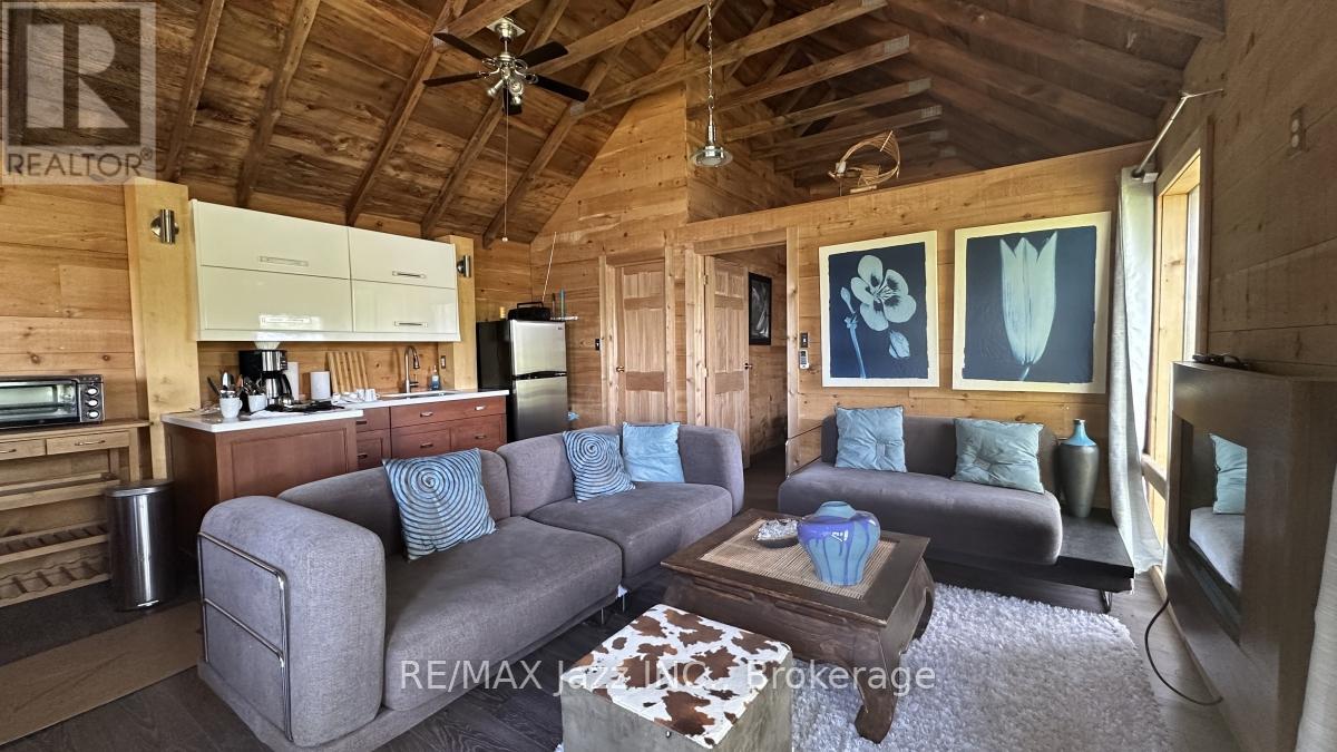1314 SHEBESHEKONG ROAD - Image 27