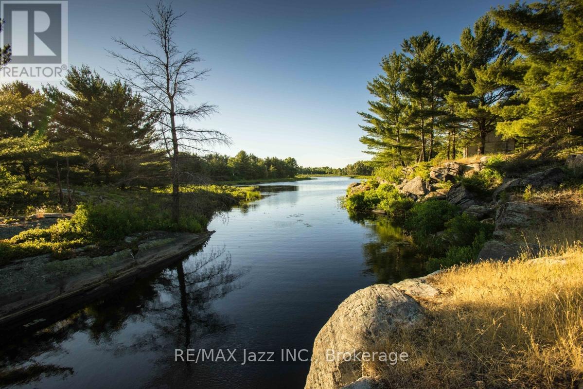 1314 SHEBESHEKONG ROAD - Image 31