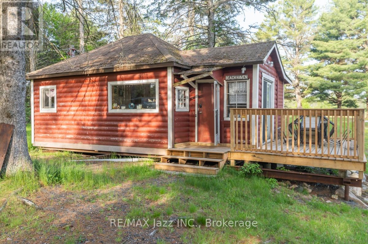 1314 SHEBESHEKONG ROAD - Image 38