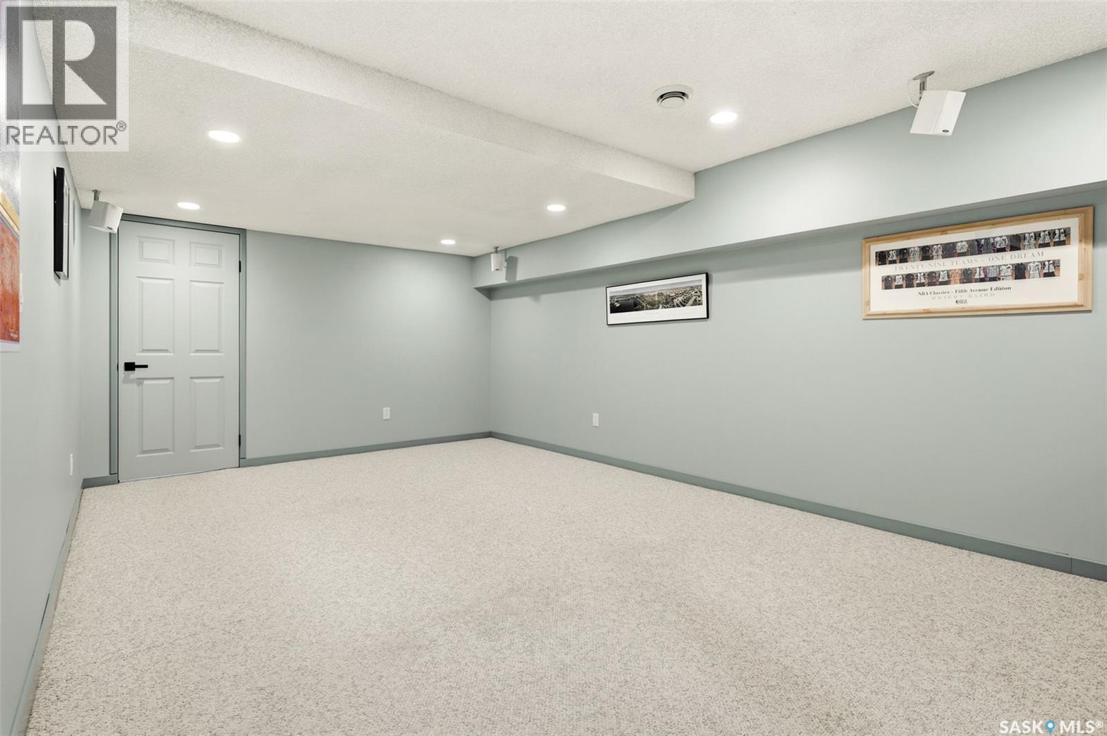 82 Compton ROAD — photo 27