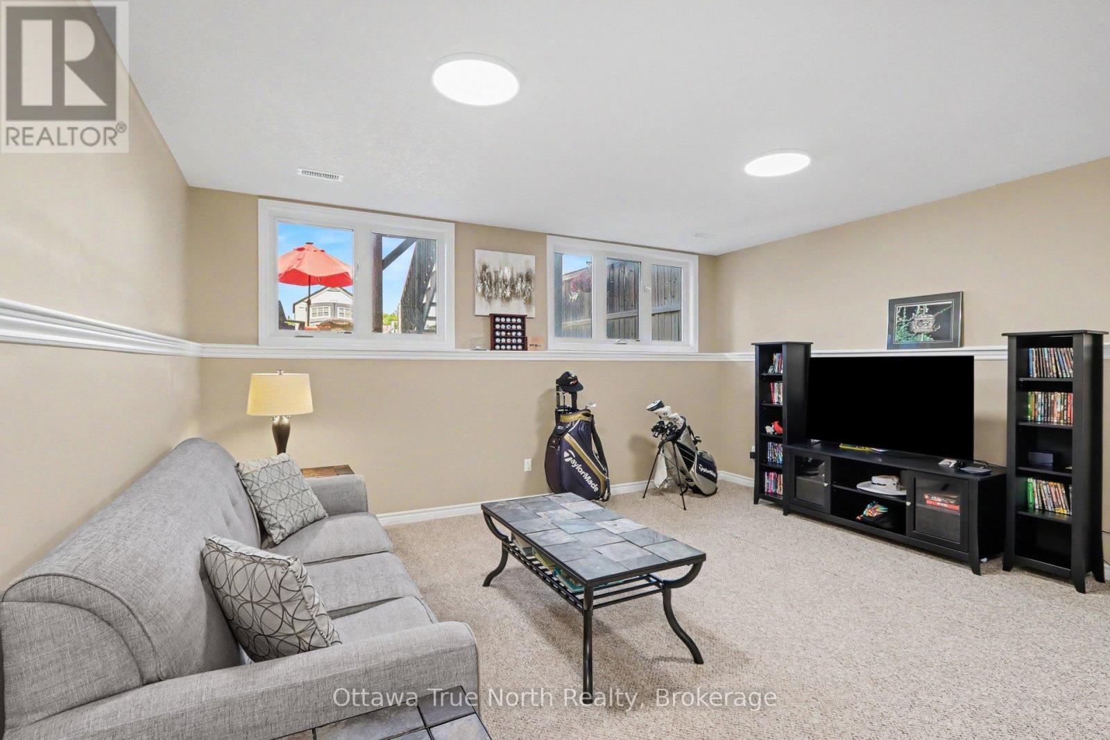 514 STANLEY BROTHERS STREET - 23