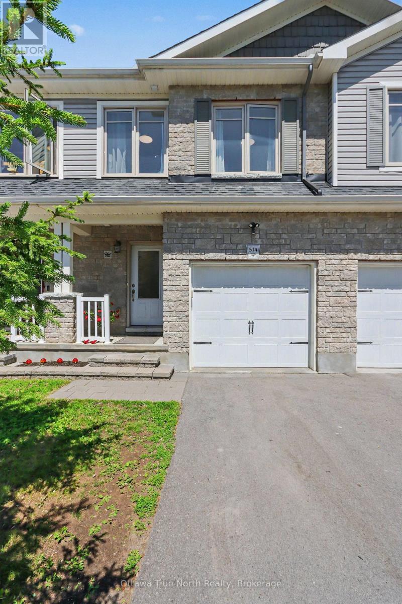 514 STANLEY BROTHERS STREET - 3