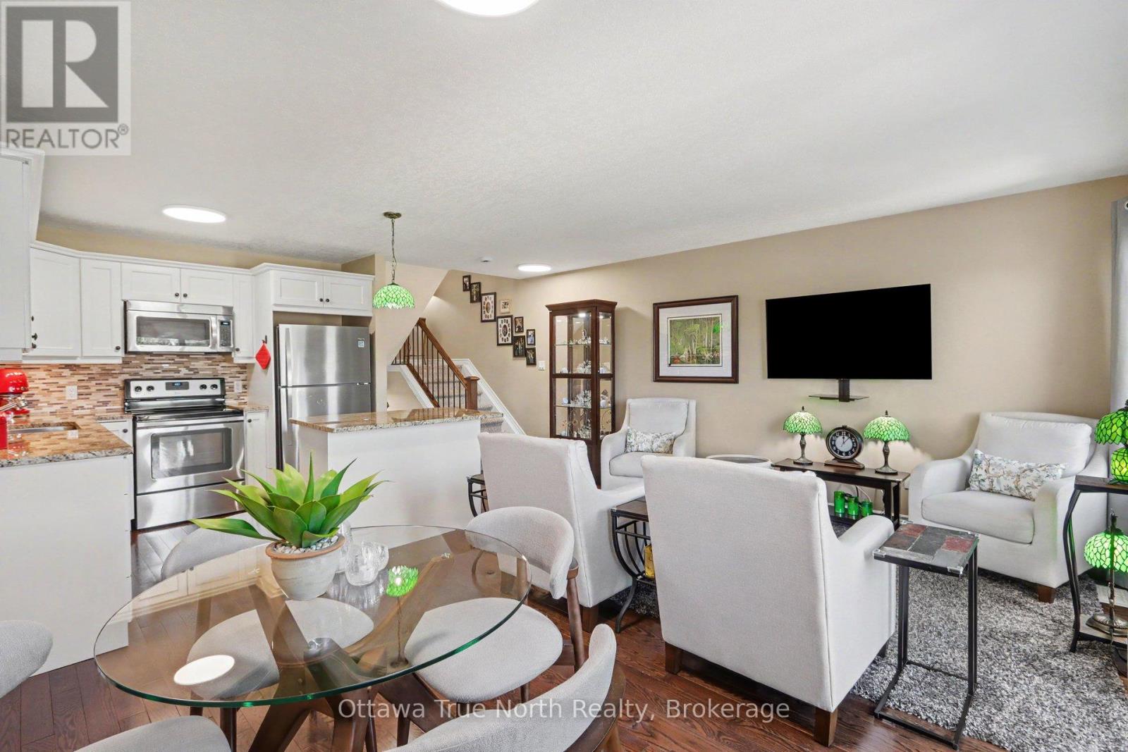 514 STANLEY BROTHERS STREET - 6
