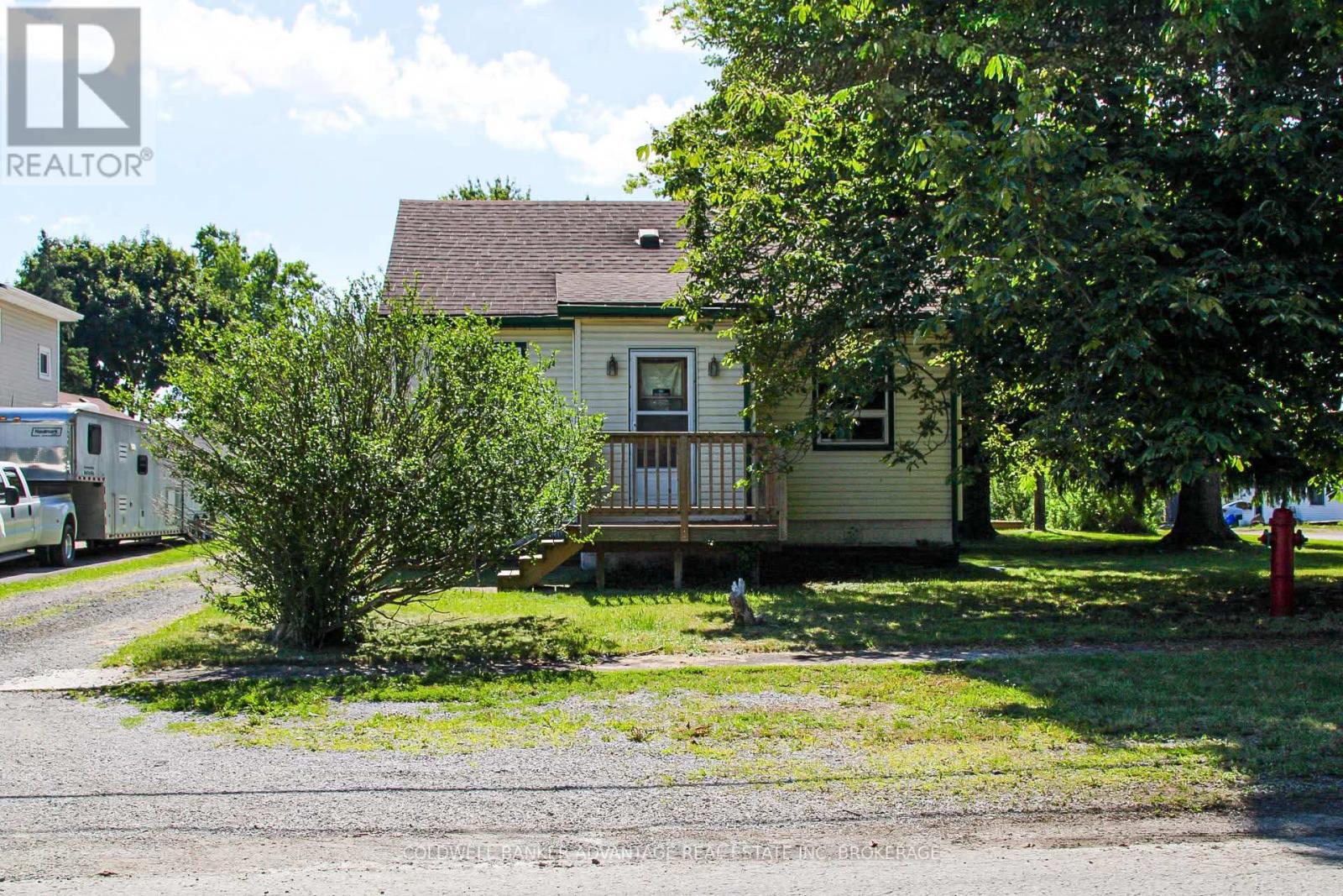 40 RAMEY AVENUE - 1