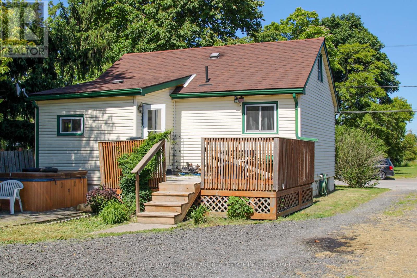 40 RAMEY AVENUE - 18
