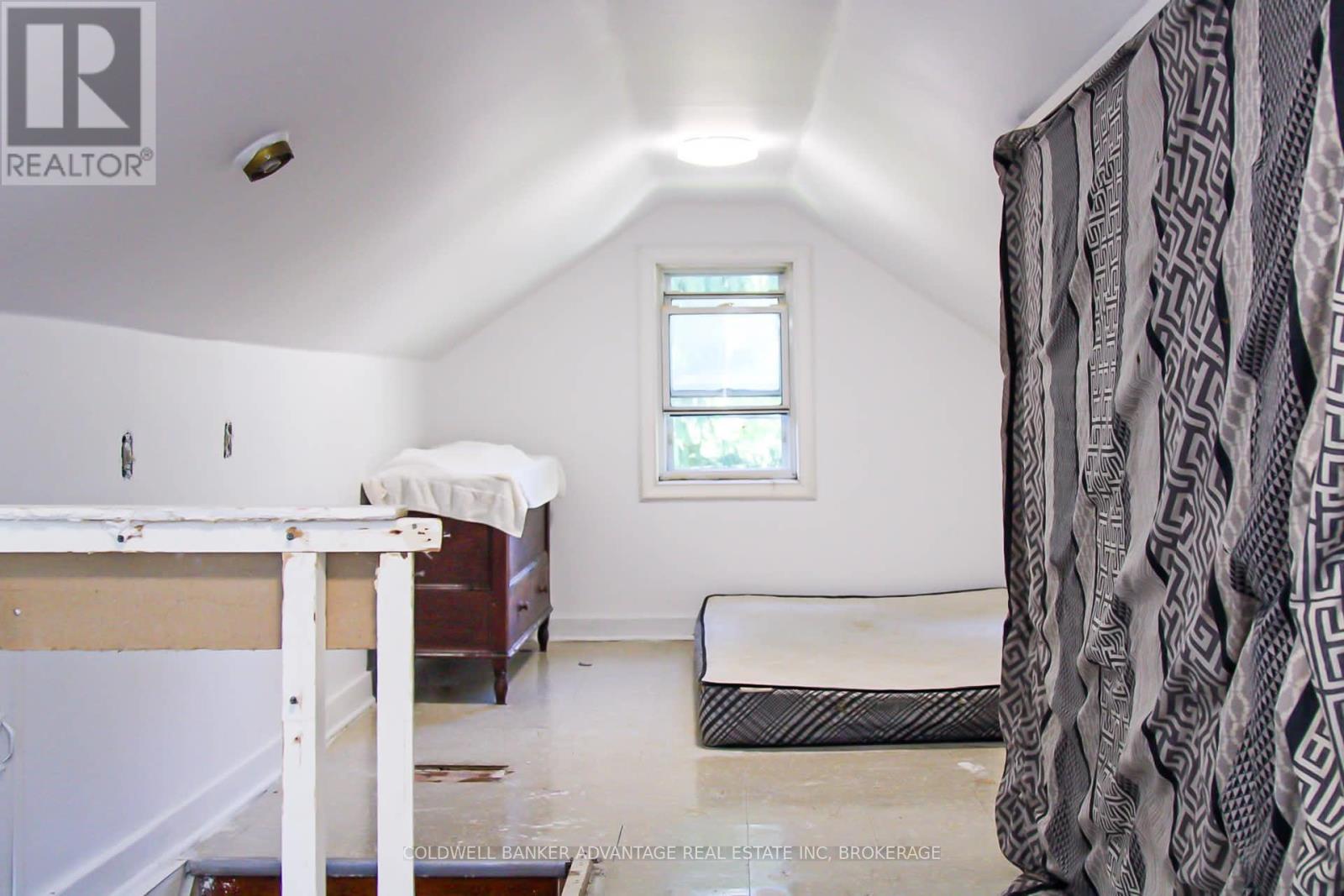 40 RAMEY AVENUE - 9