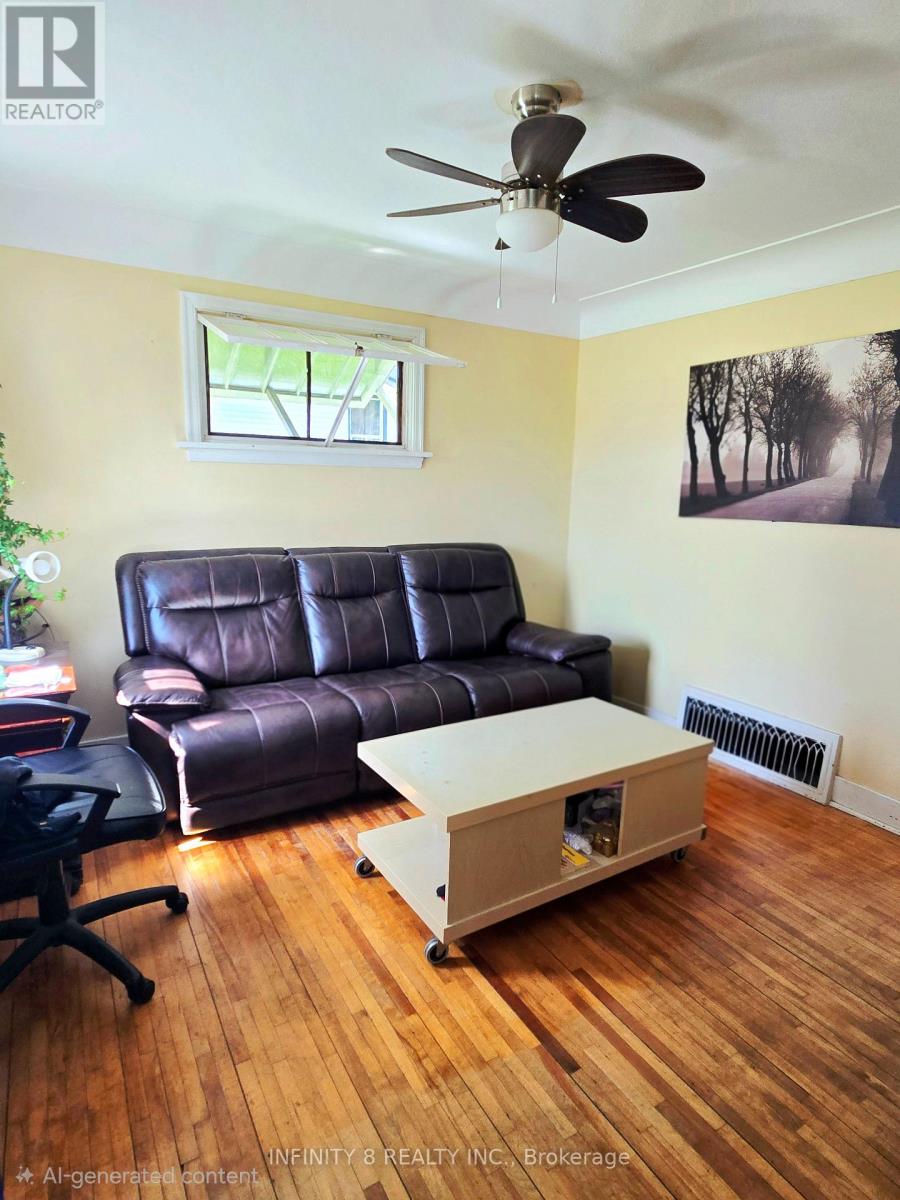 98 LOUTH STREET - 4