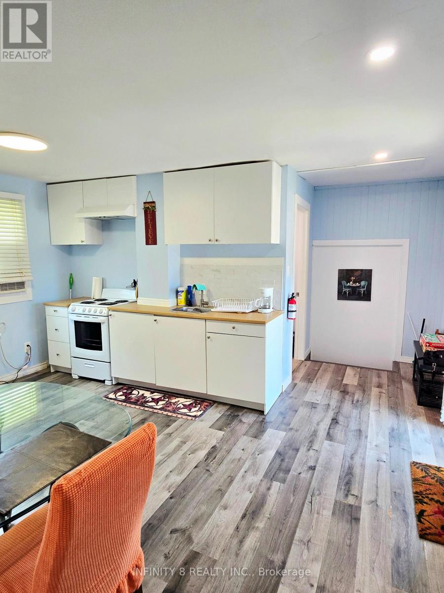 100 LOUTH STREET - 4