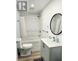 100 Louth Street, St  Catharines, ON L2S2T4 Photo 10