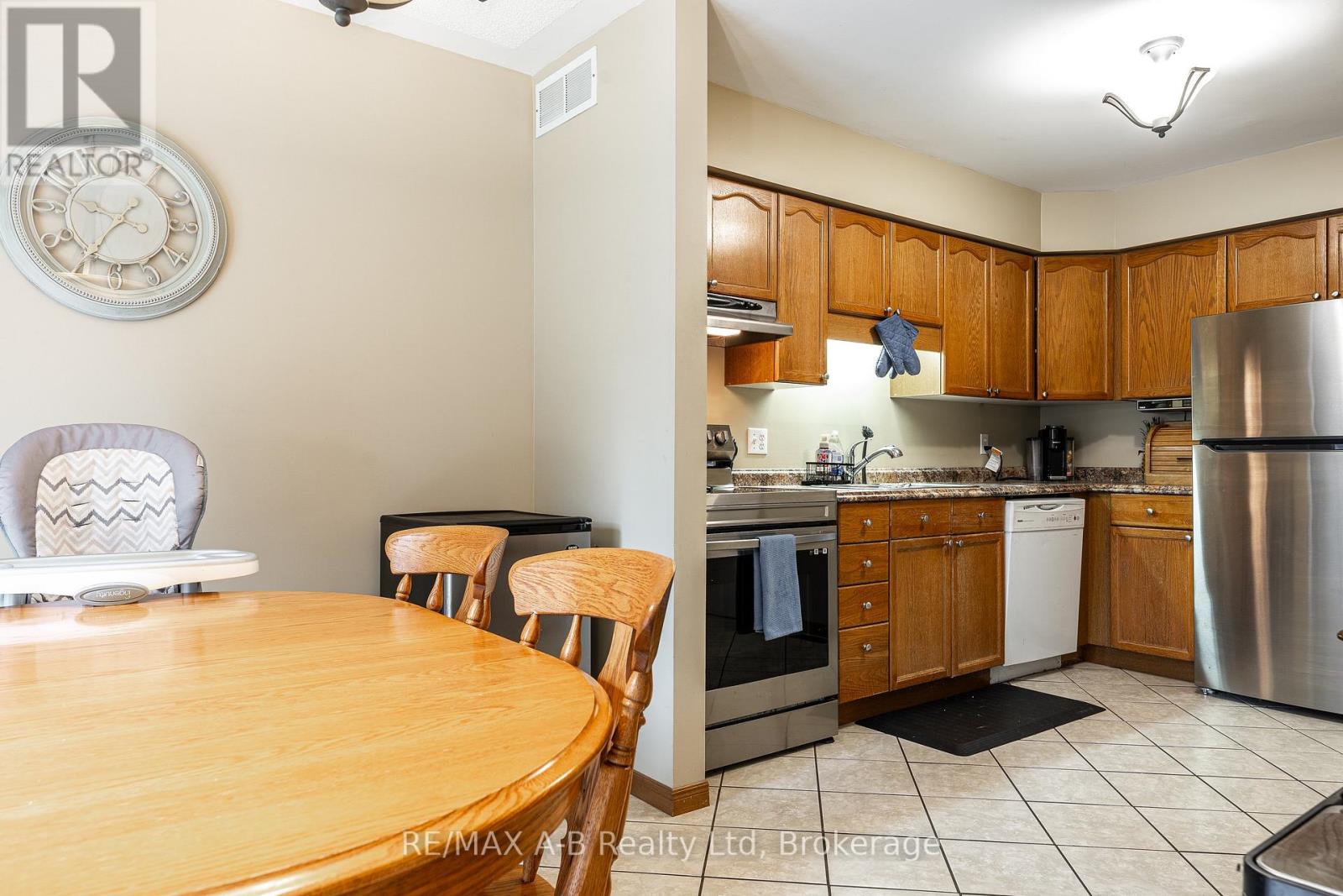 81 SOUTHVALE ROAD - 14