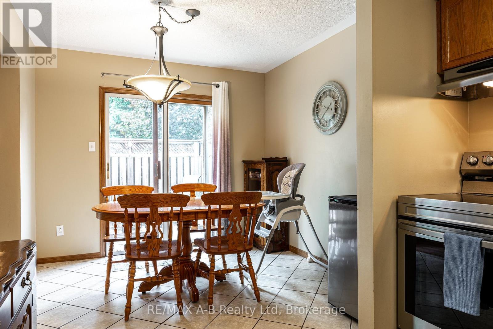 81 SOUTHVALE ROAD - 15