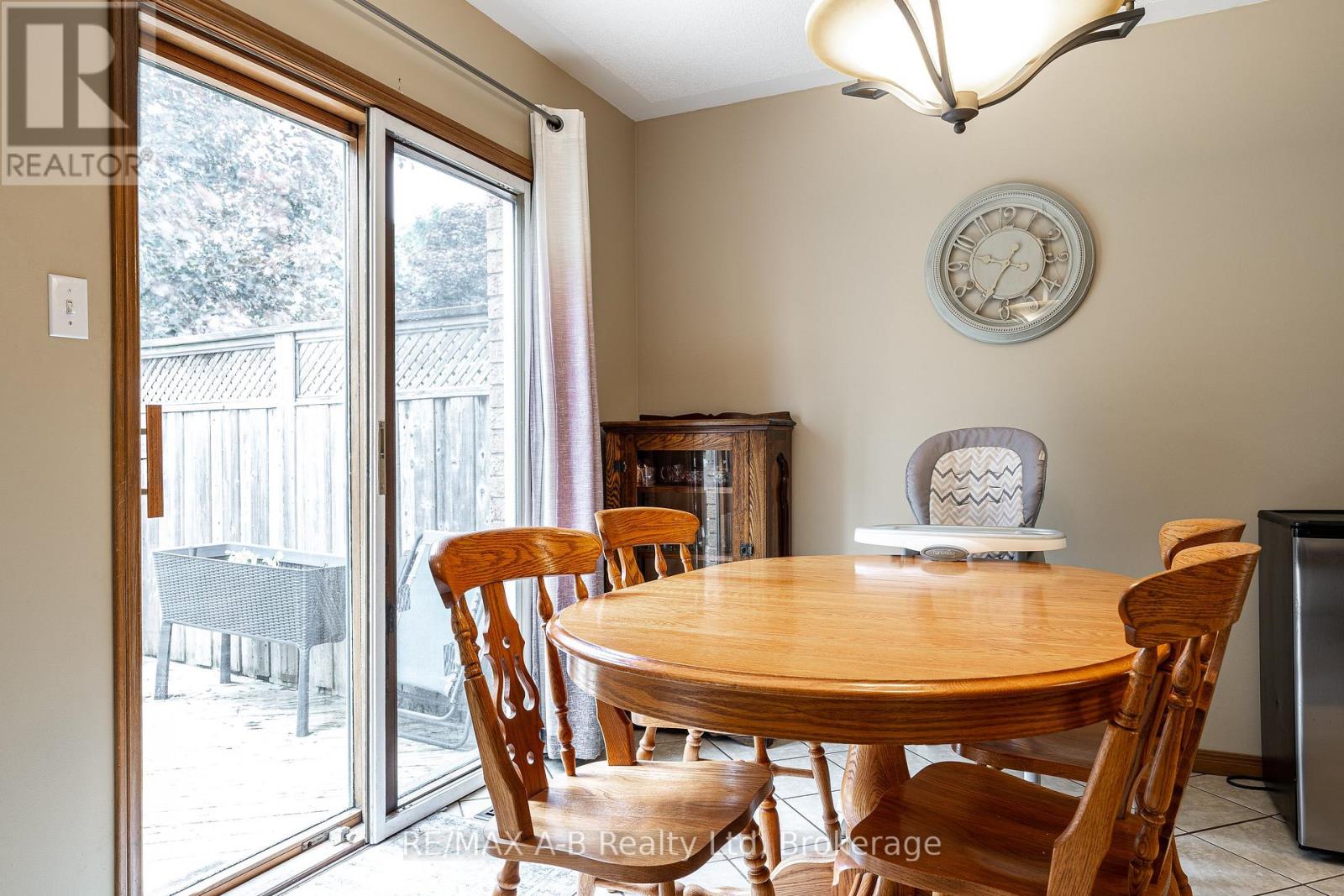 81 SOUTHVALE ROAD - 16