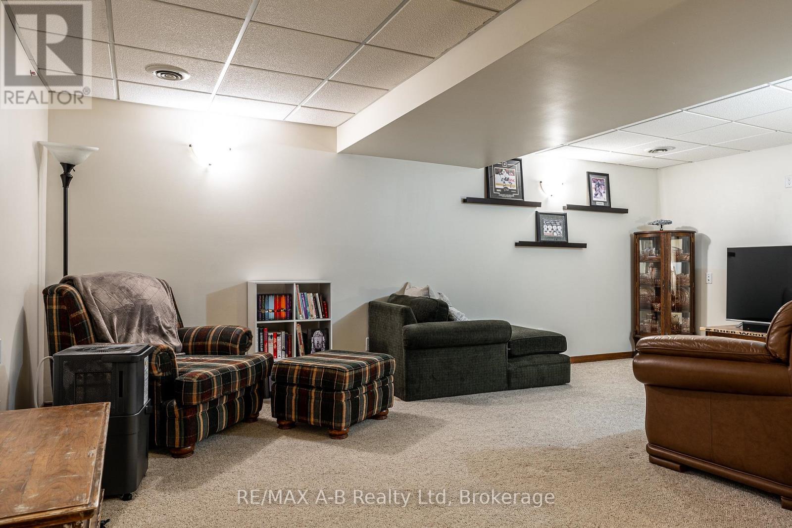 81 SOUTHVALE ROAD - 30