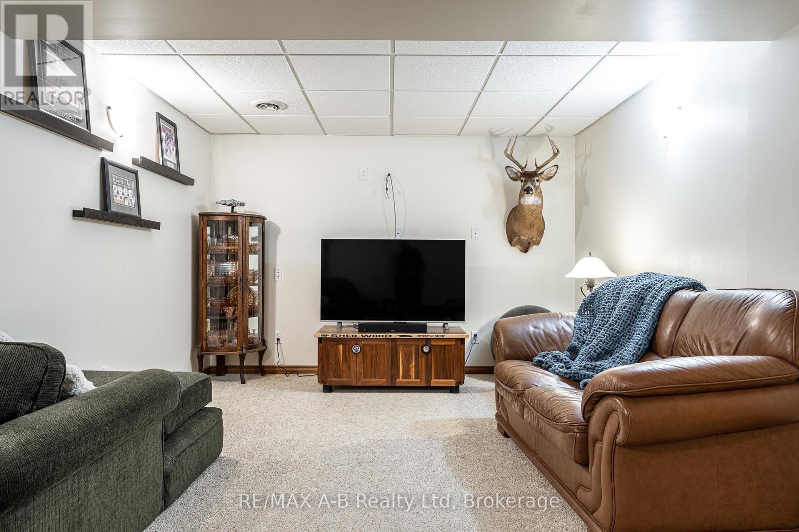 81 SOUTHVALE ROAD - 31