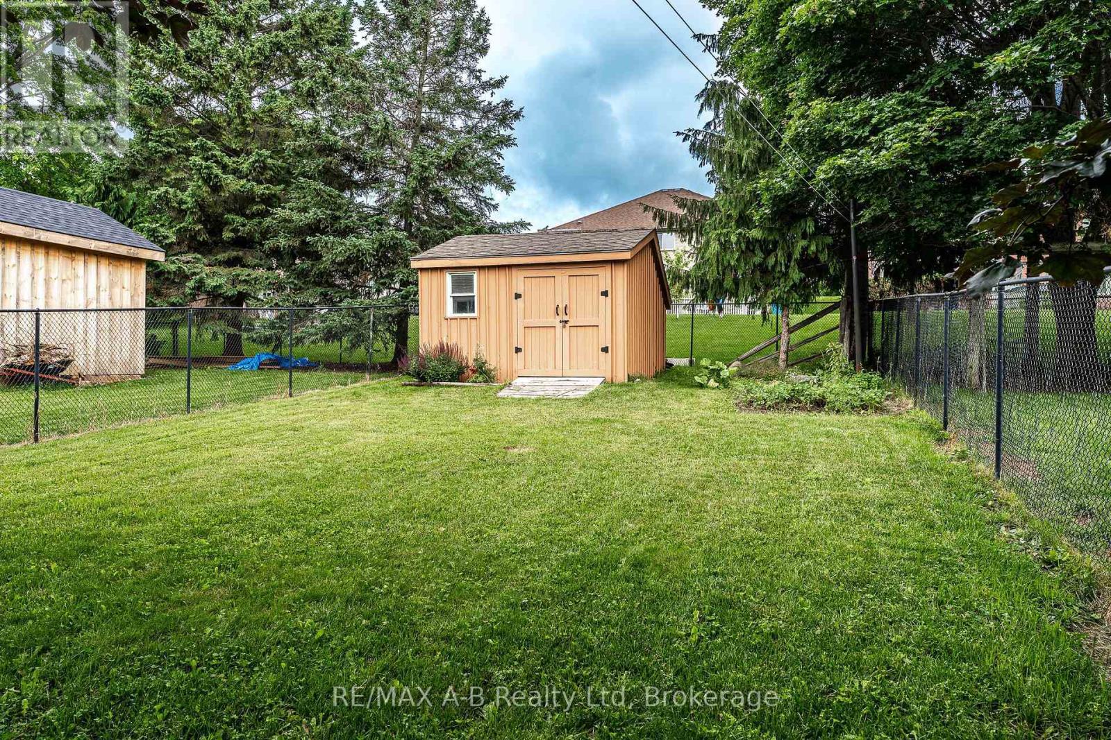 81 SOUTHVALE ROAD - 42
