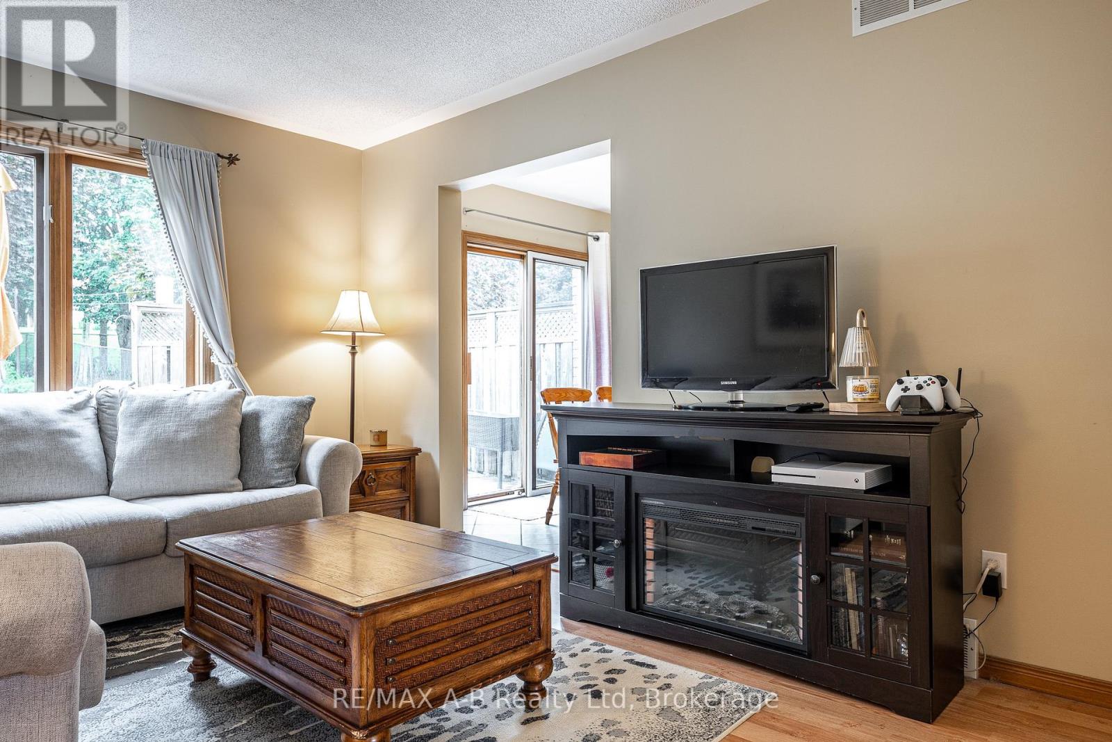 81 SOUTHVALE ROAD - 6