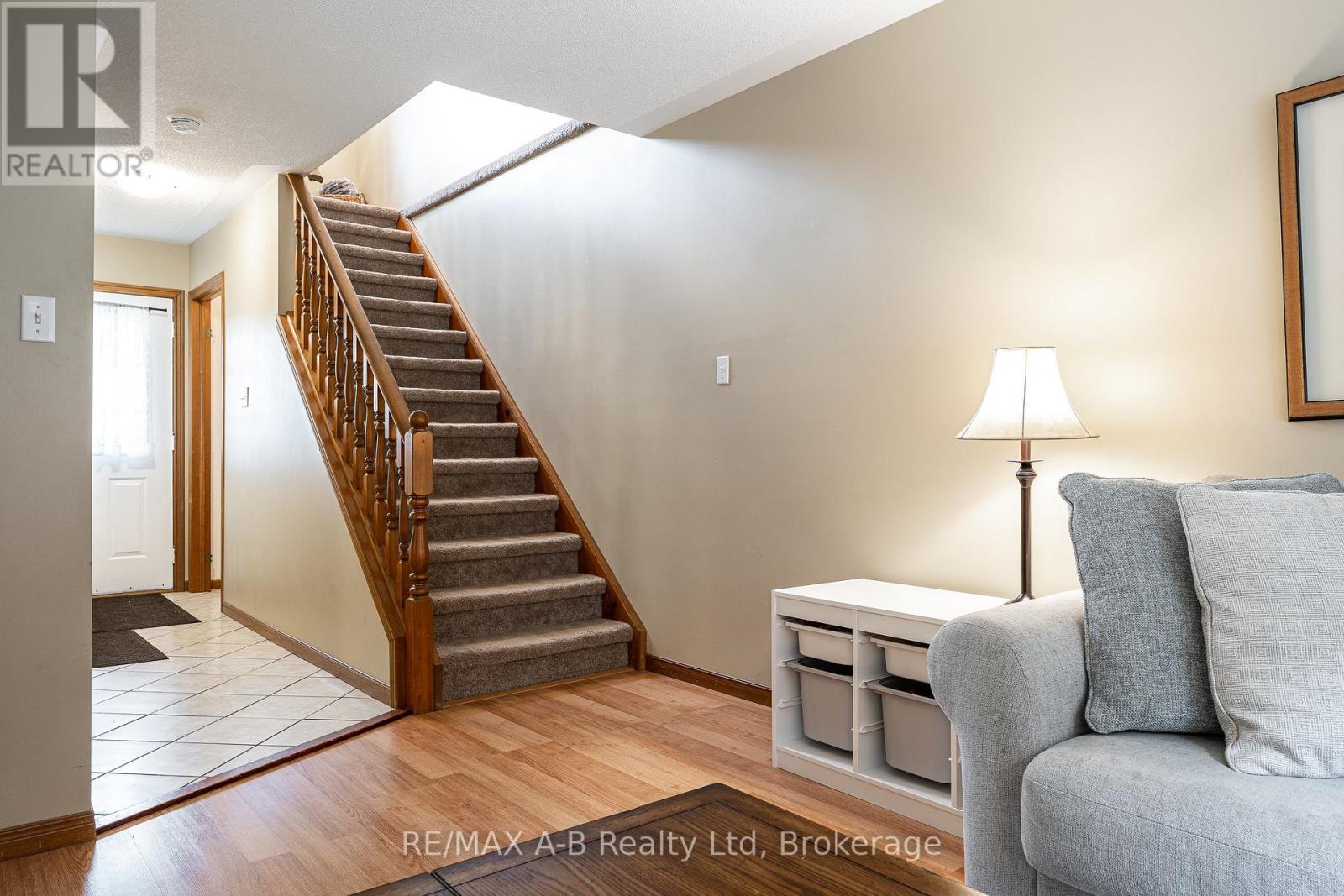 81 SOUTHVALE ROAD - 8