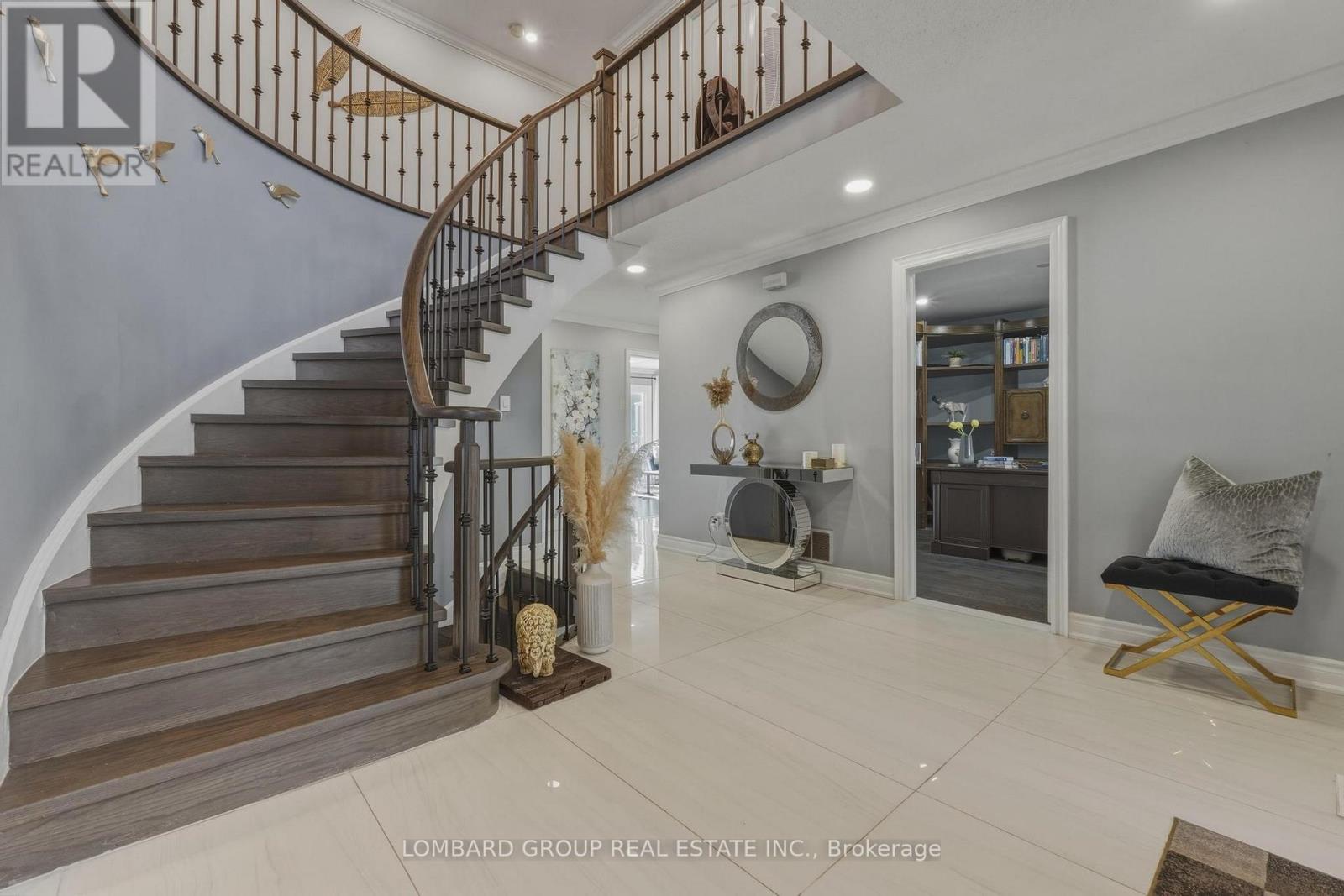 10 WHITMORE COURT - 14
