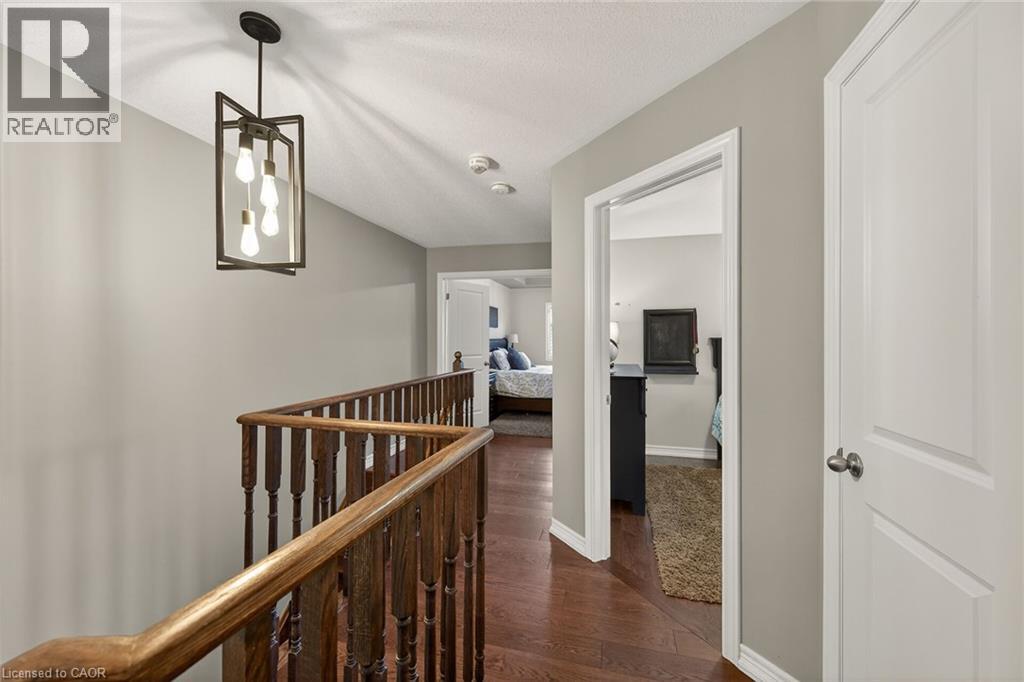 100 NARBONNE Crescent - 32