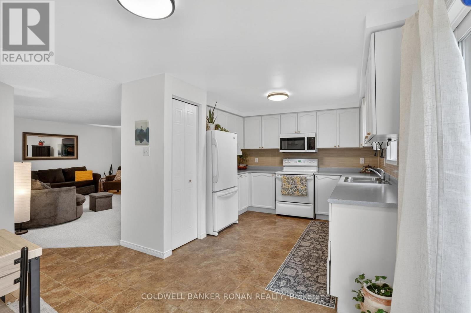 26 PHEASANT COURT - 18