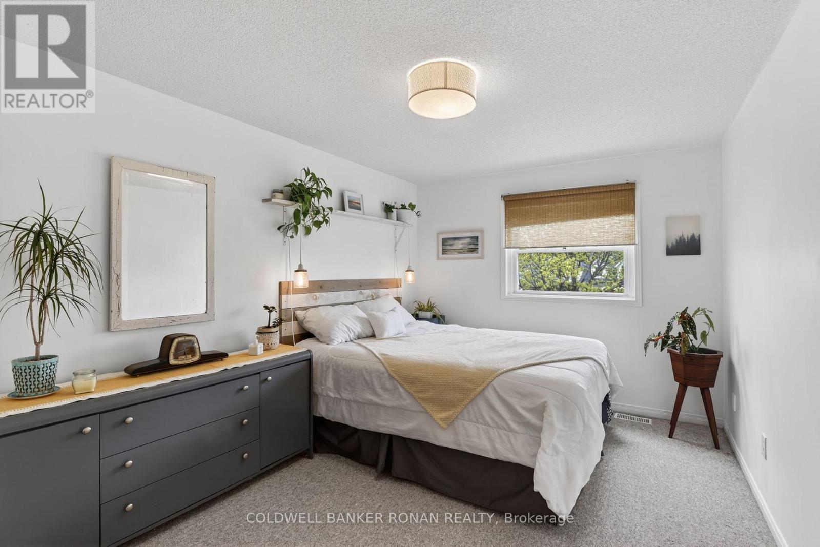 26 PHEASANT COURT - 23