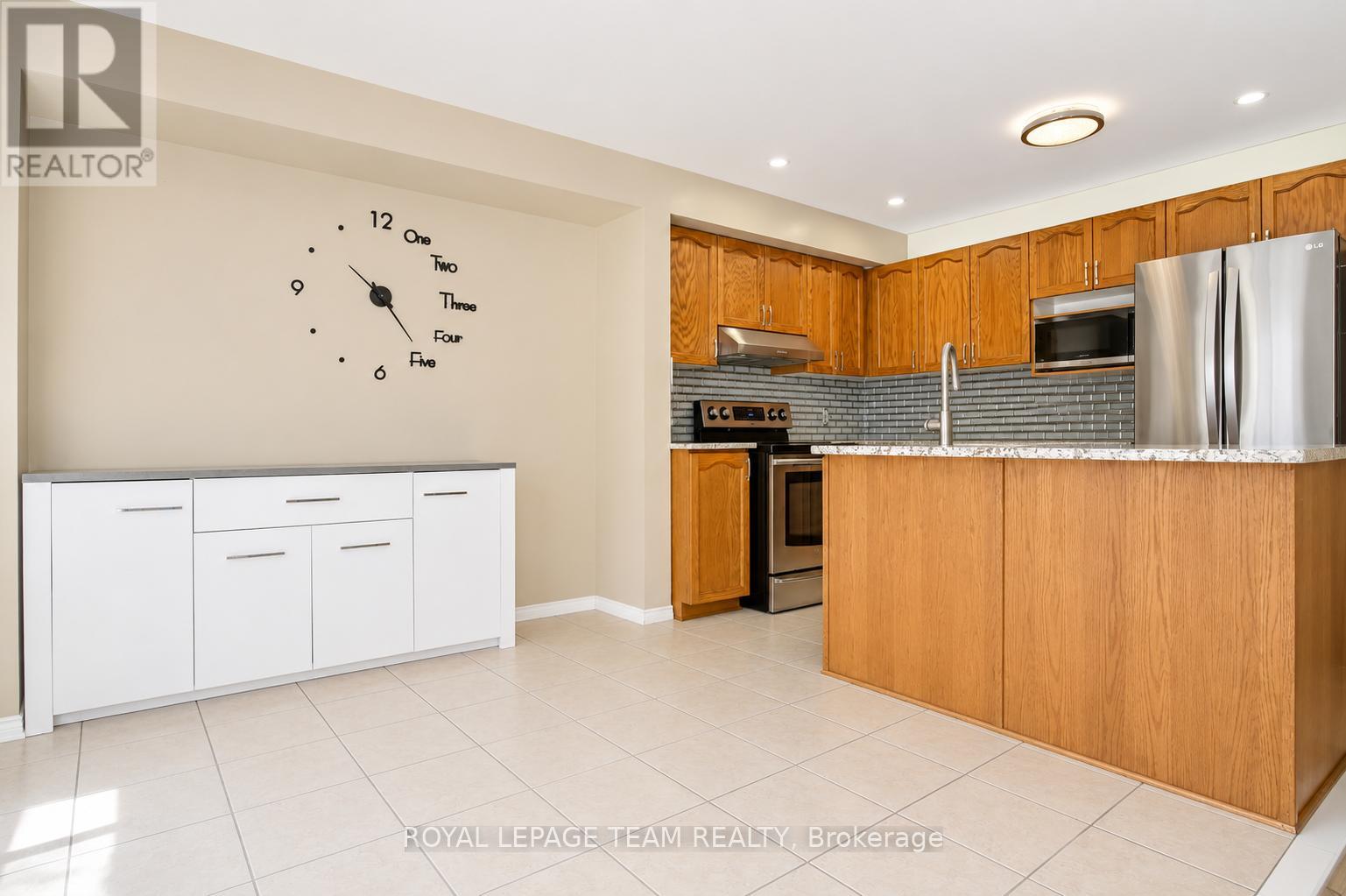 3 Bed, 4 Bath House for Rent in Ottawa – 11 MARCAY STREET, Ottawa – MLS# X13497254 - Image 6