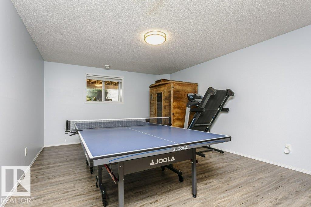 46 CLARKDALE DR — photo 10