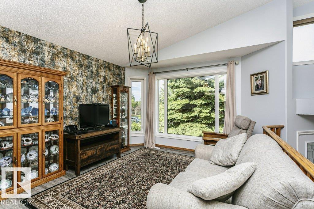 46 CLARKDALE DR - photo 4