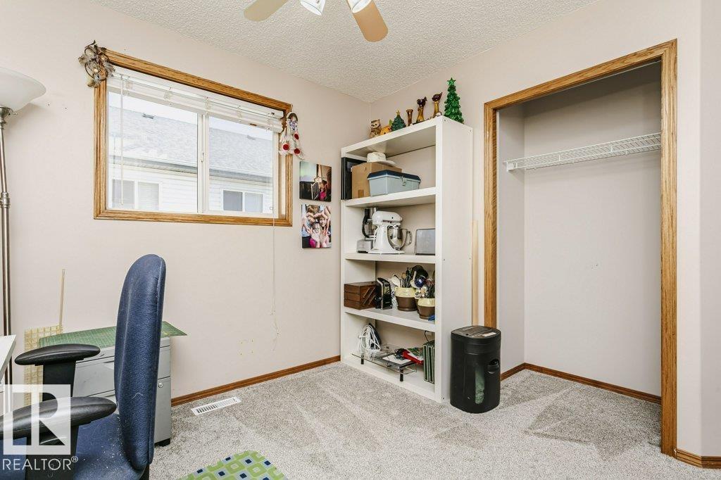 46 CLARKDALE DR — photo 39