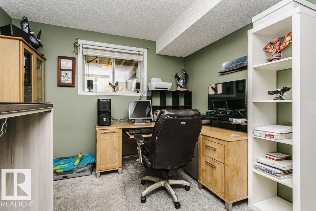 46 CLARKDALE DR — photo 48