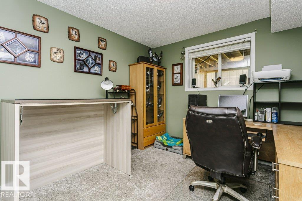46 CLARKDALE DR — photo 47