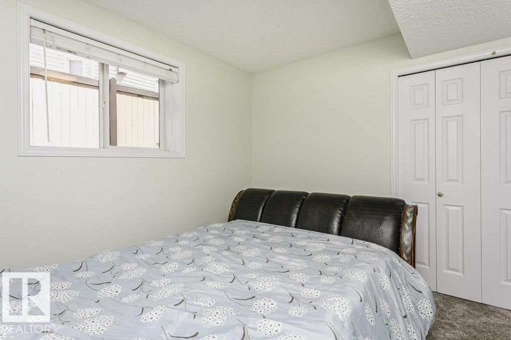 46 CLARKDALE DR — photo 30
