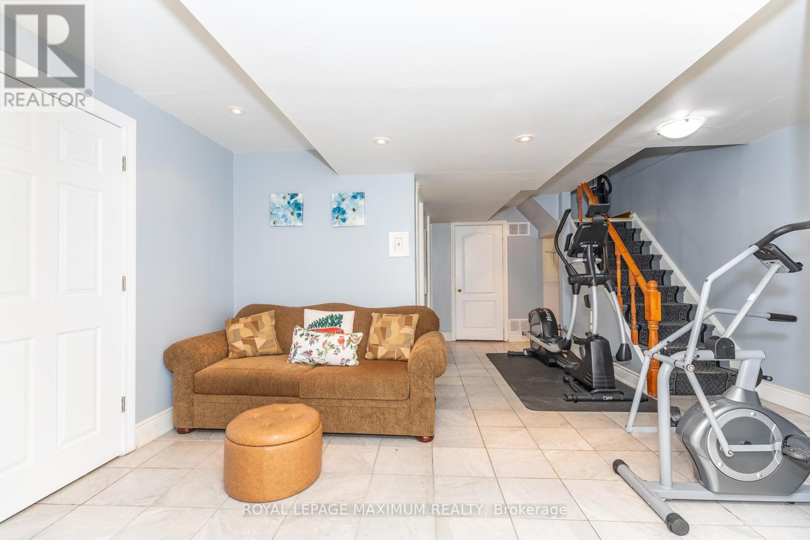157 MISTY MEADOW DRIVE - 35