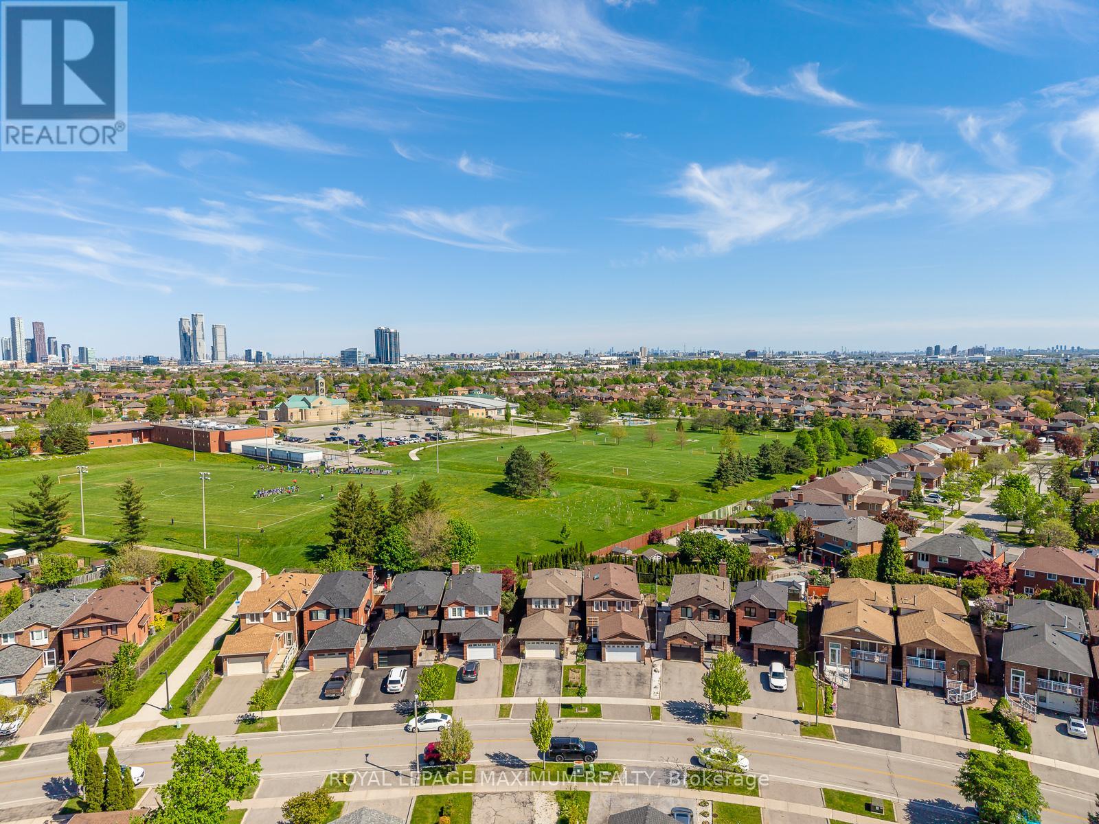 157 MISTY MEADOW DRIVE - 44