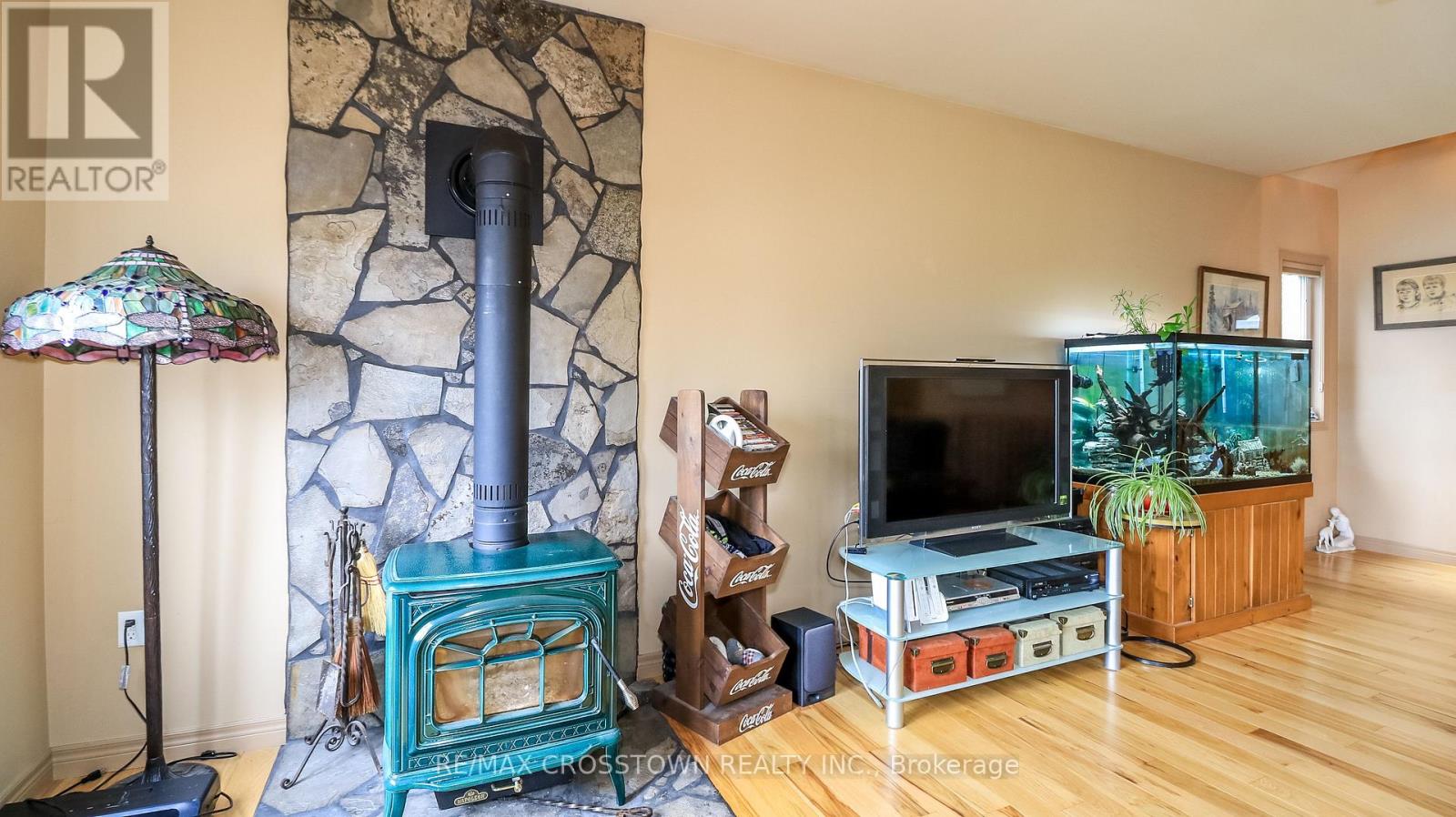 2325 CRYSTAL BEACH ROAD - 15