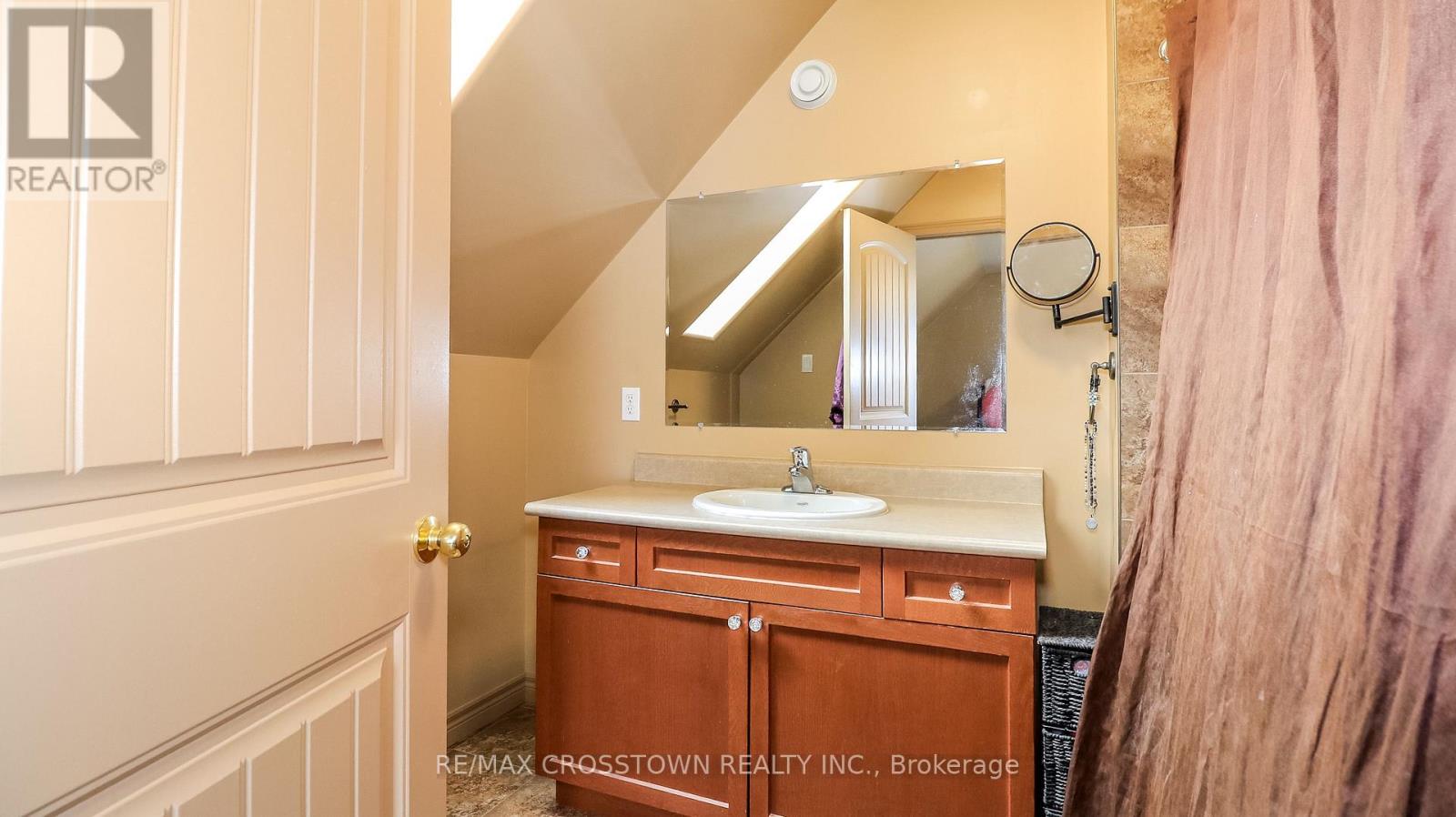 2325 CRYSTAL BEACH ROAD - 24