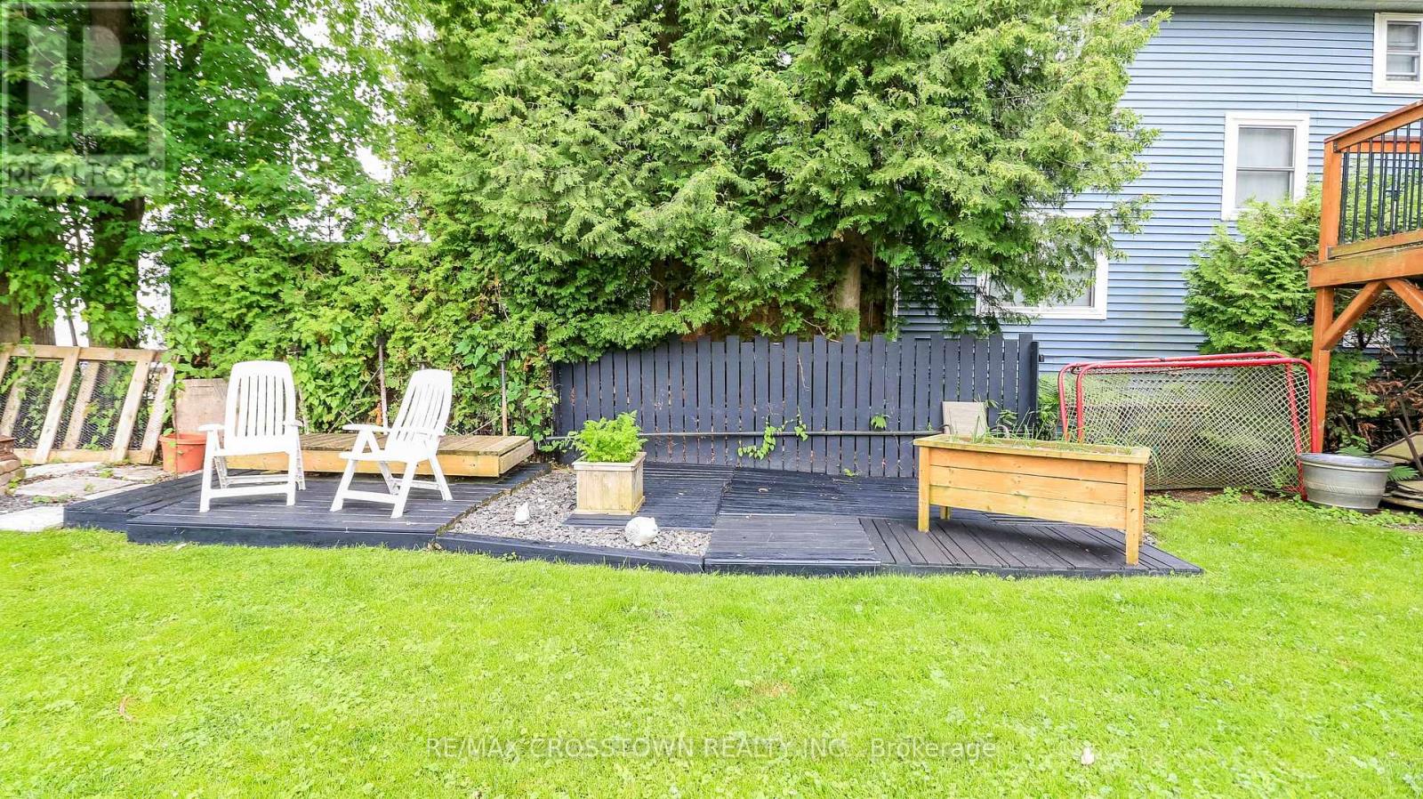 2325 CRYSTAL BEACH ROAD - 33