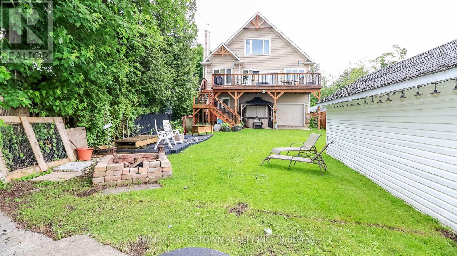 2325 CRYSTAL BEACH ROAD - 42