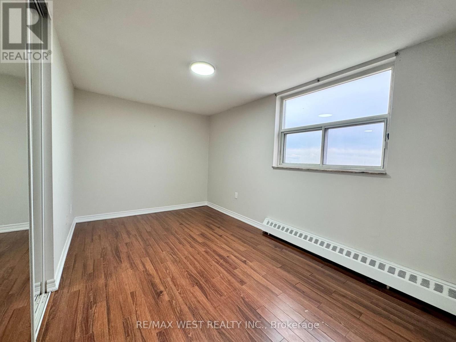 #709 3533 DERRY ROAD E - 14