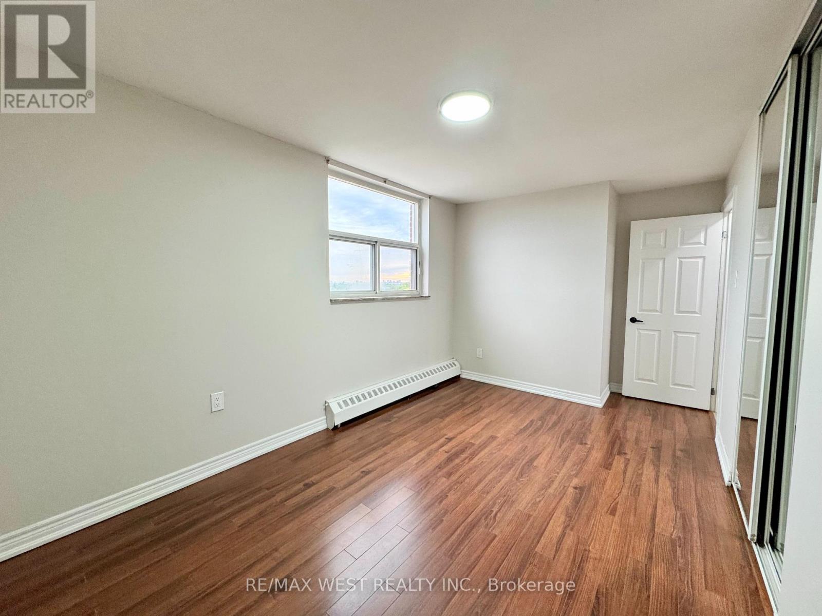 #709 3533 DERRY ROAD E - 16