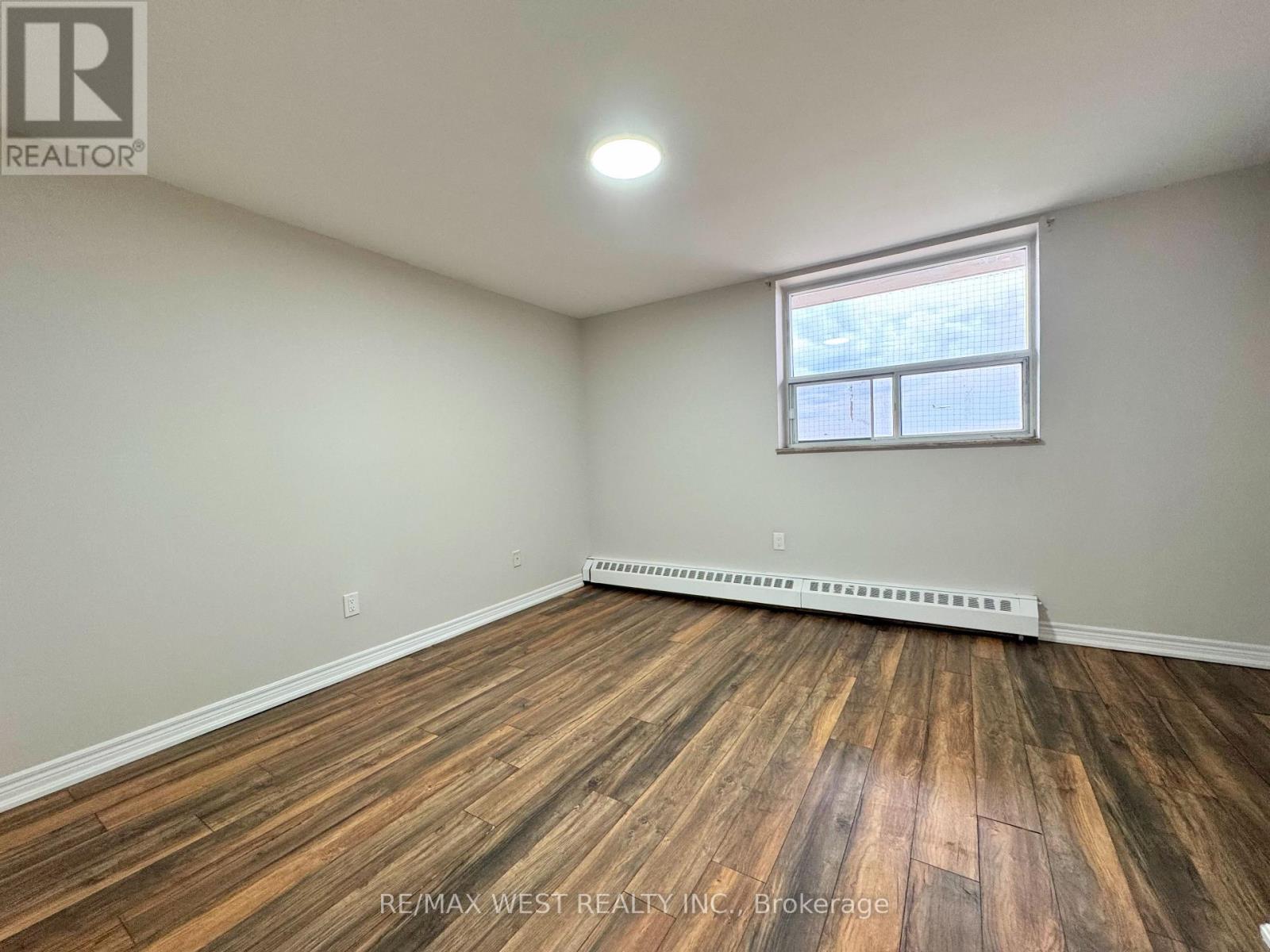 #709 3533 DERRY ROAD E - 17