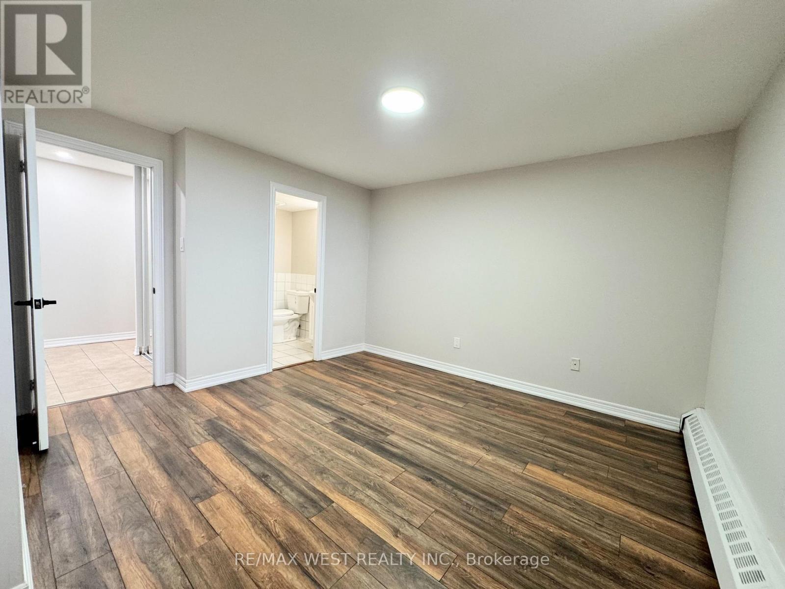 #709 3533 DERRY ROAD E - 19