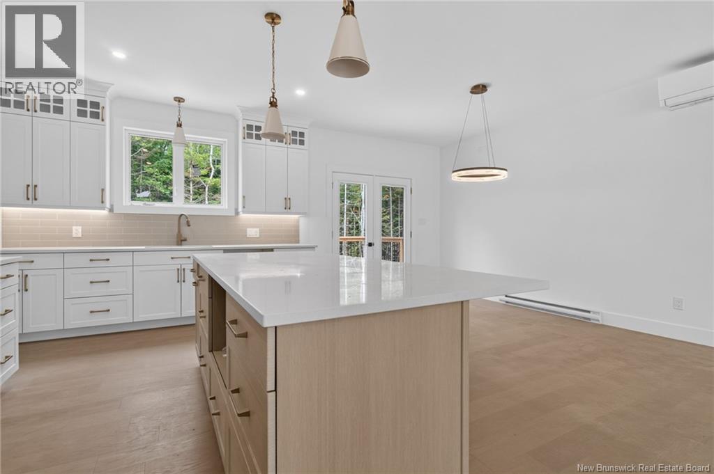 99 Maefield Street - Image 12