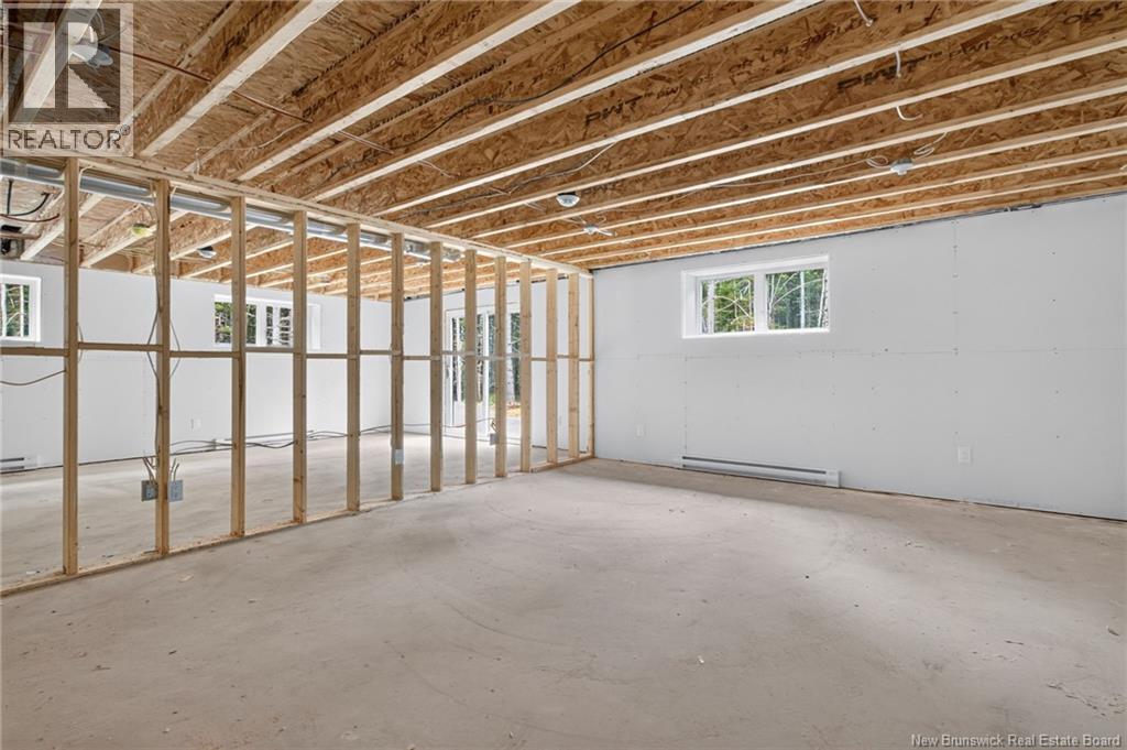 99 Maefield Street - 36