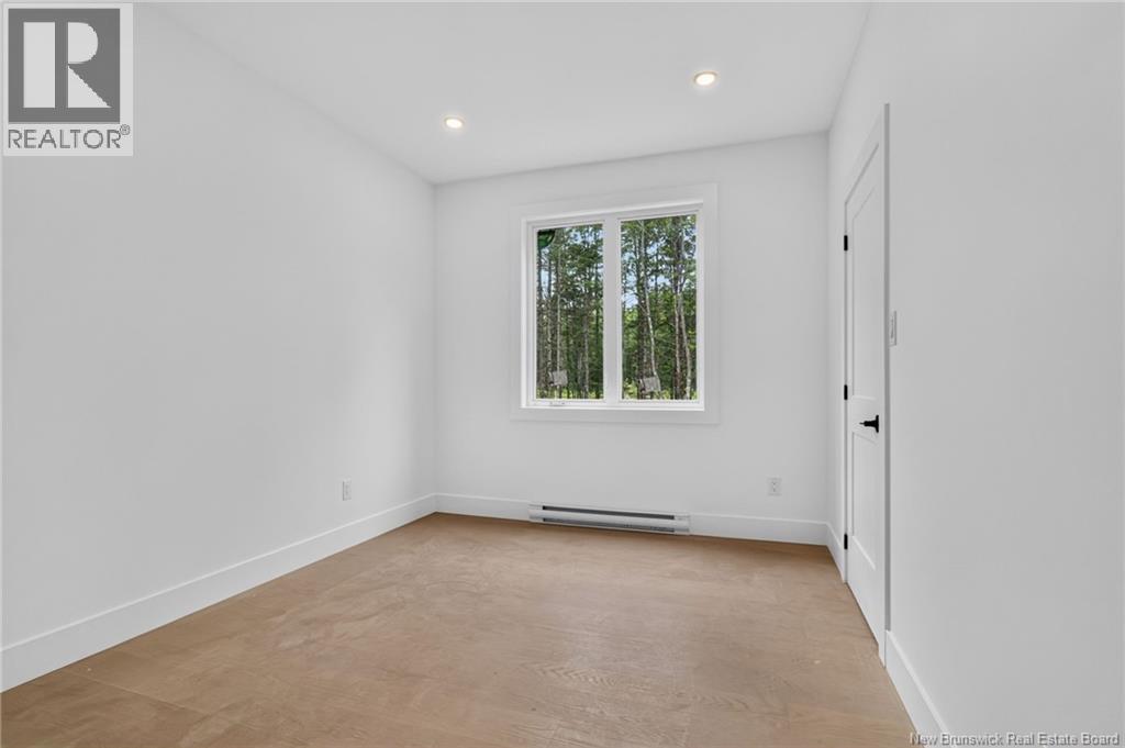 99 Maefield Street - 33