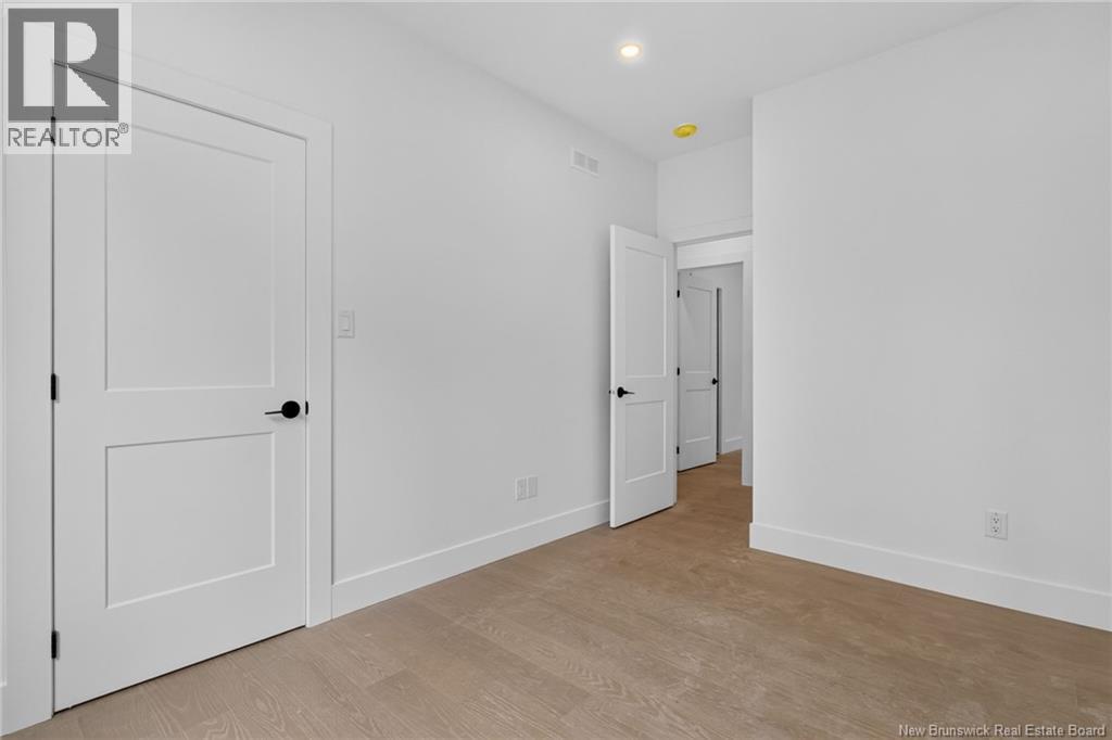 99 Maefield Street - 35