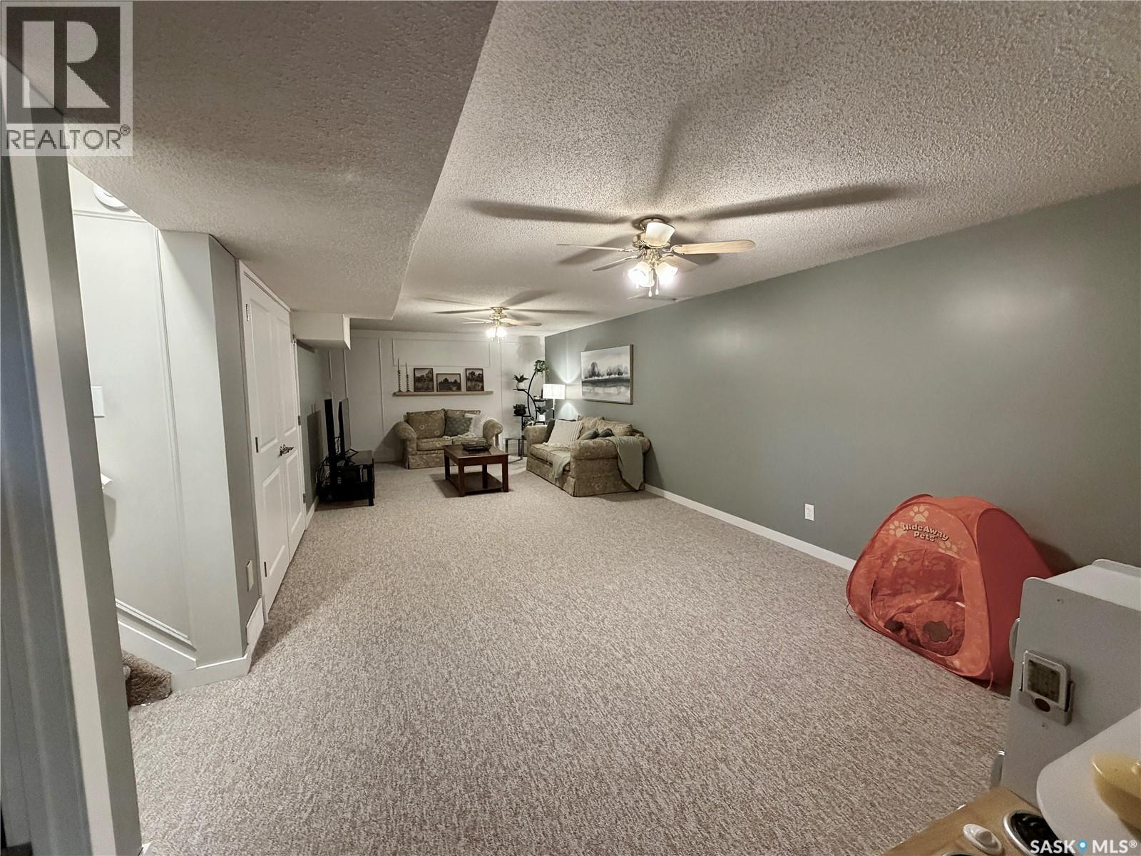 208 James STREET — photo 28