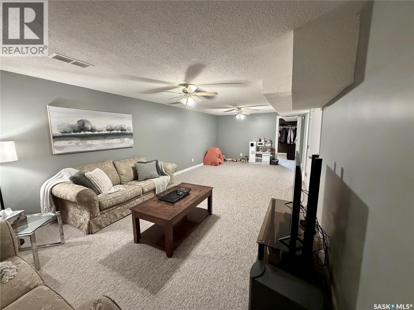 208 James STREET — photo 30