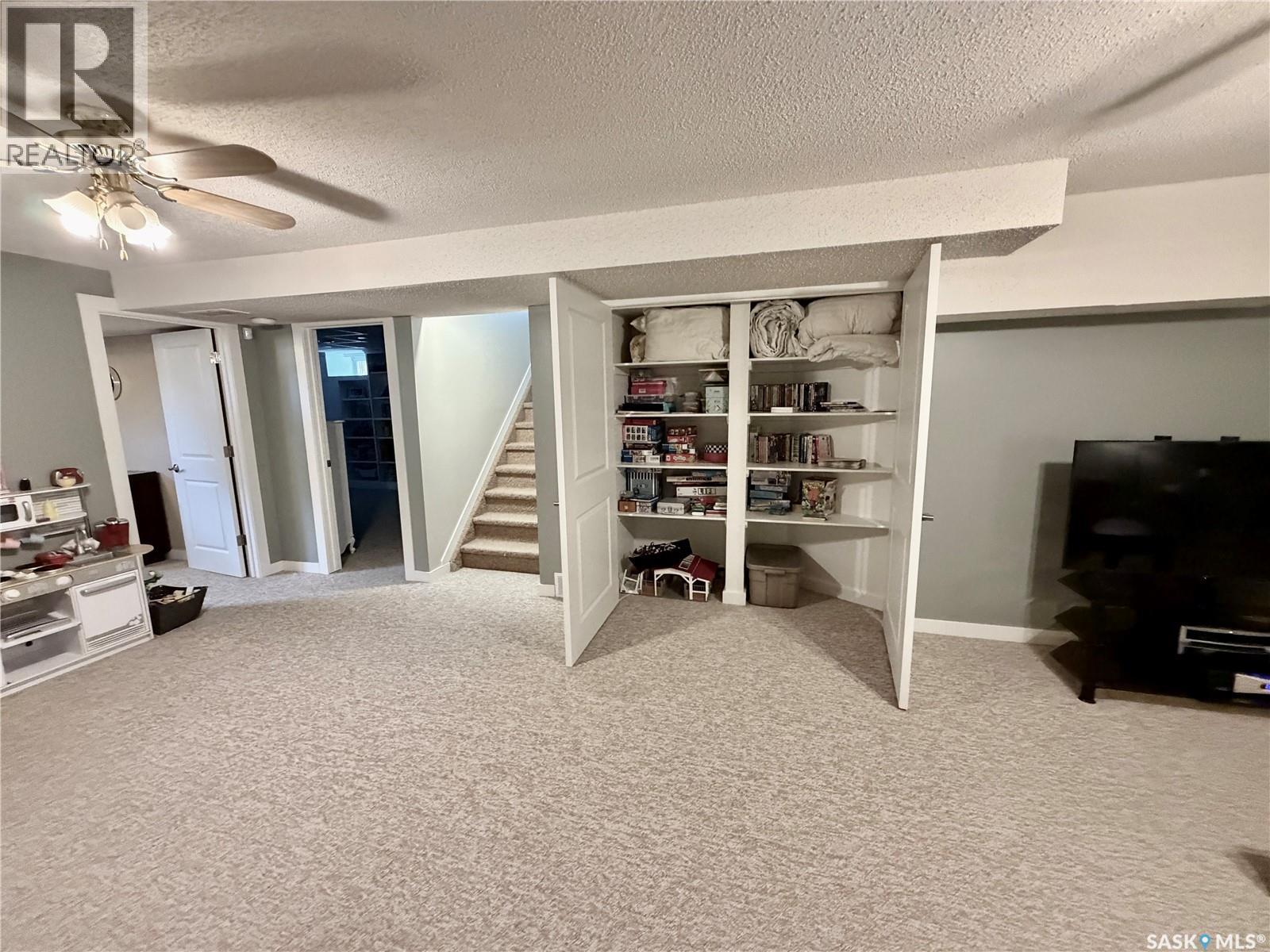 208 James STREET — photo 31