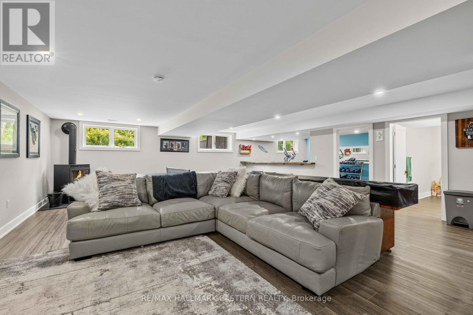 202 RICHARDSON ROAD E - 25